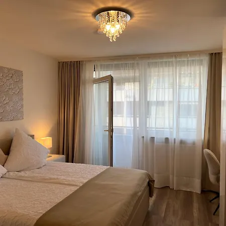 Apartmán Grosszuegig Geschnittene, Helle, Schoene In Toplage Augsburg